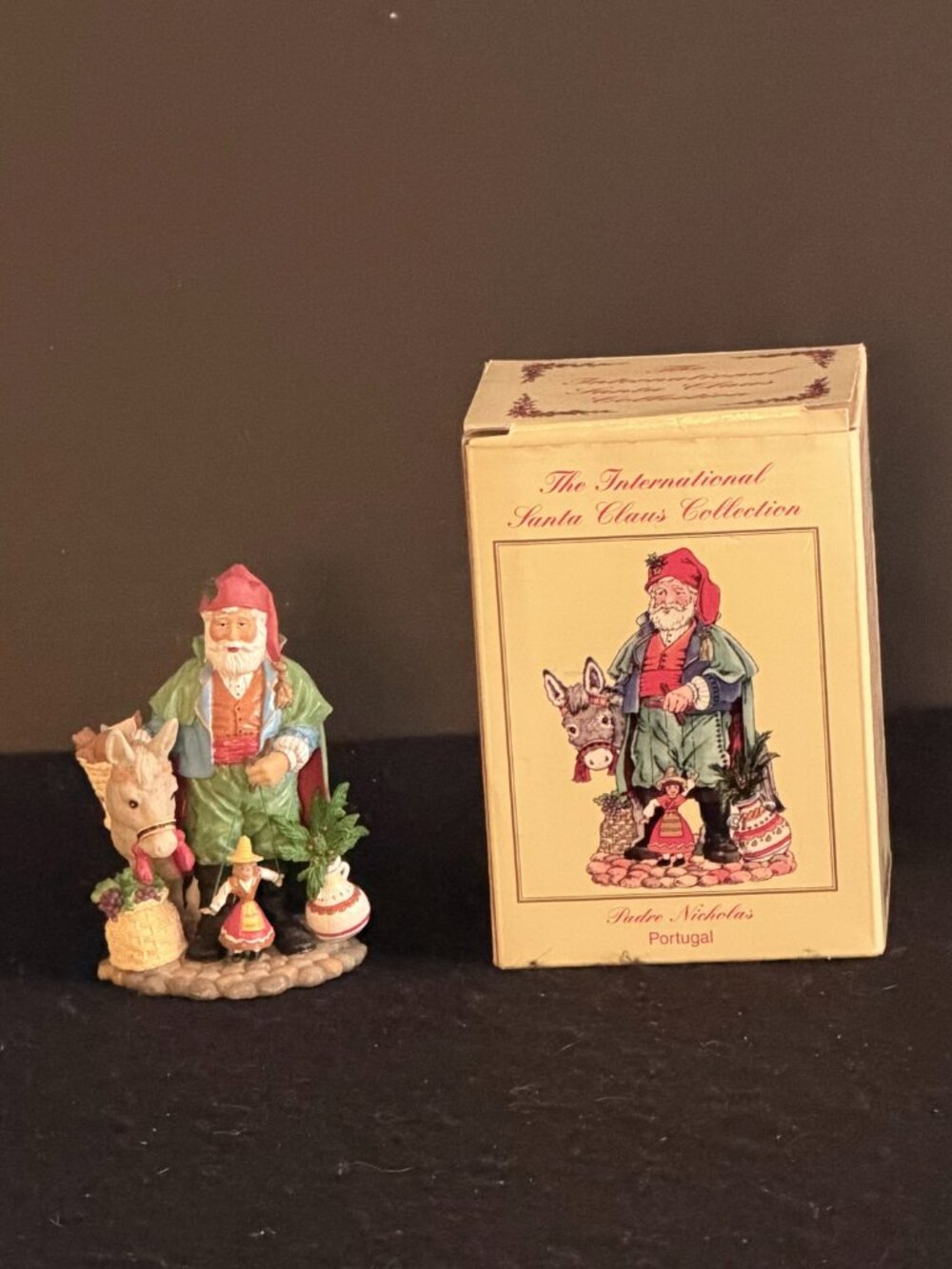 🎄Christmas In July🎄Vintage Portugal ‘St. Nicholas’ International Santa 2000